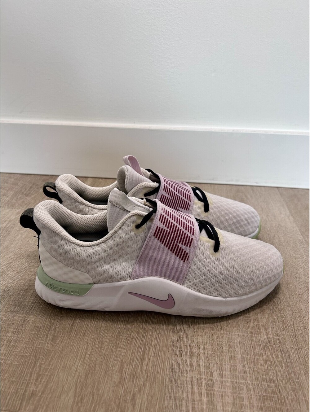 Nike Renew In-Season TR 11 White Women's Training Shoes Size 8.5